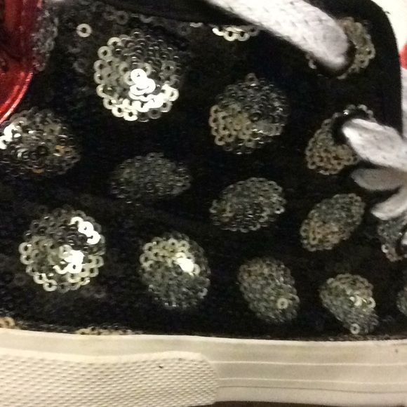 SOLD!!! NWOT Disney Minnie Shoes - Picture 7 of 8